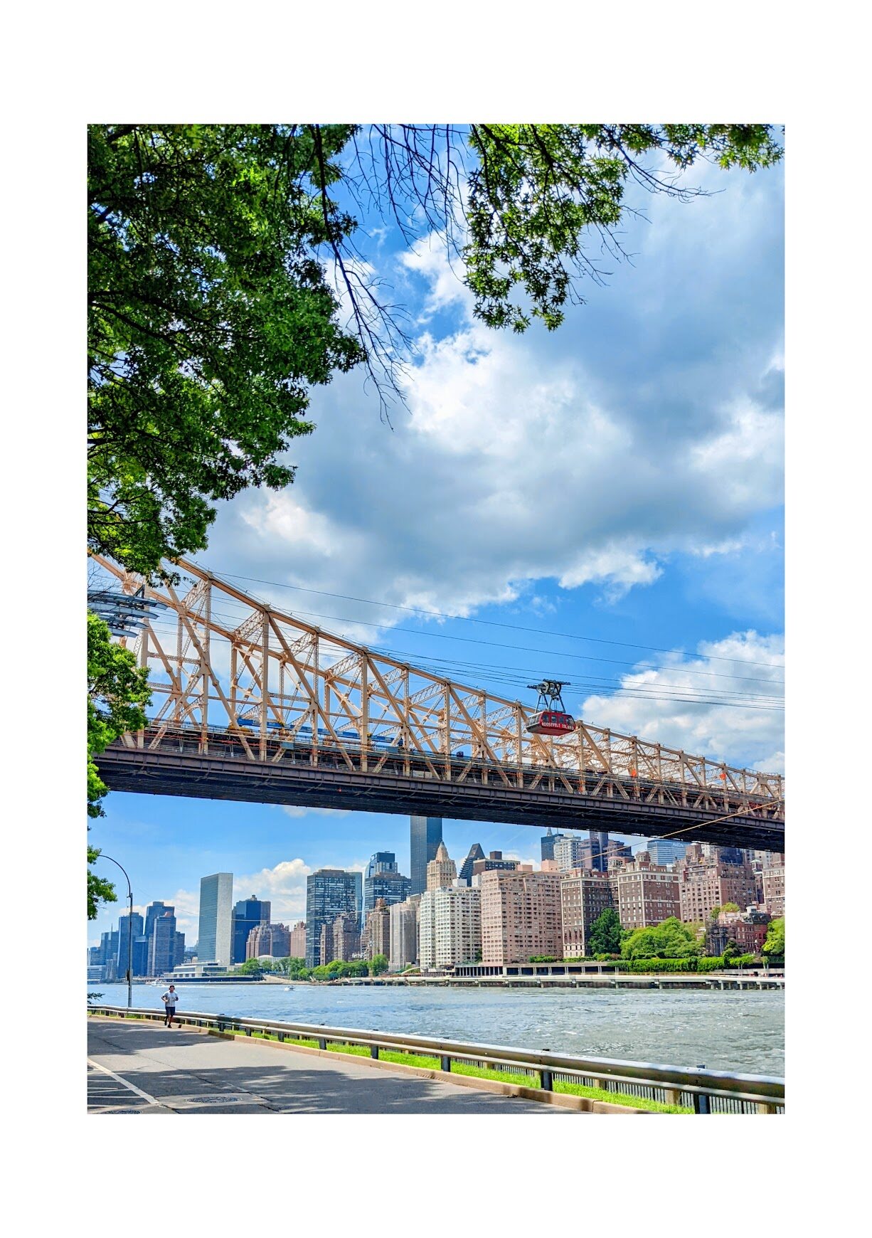 Roosevelt Island tram and bridge over the East River, New York City